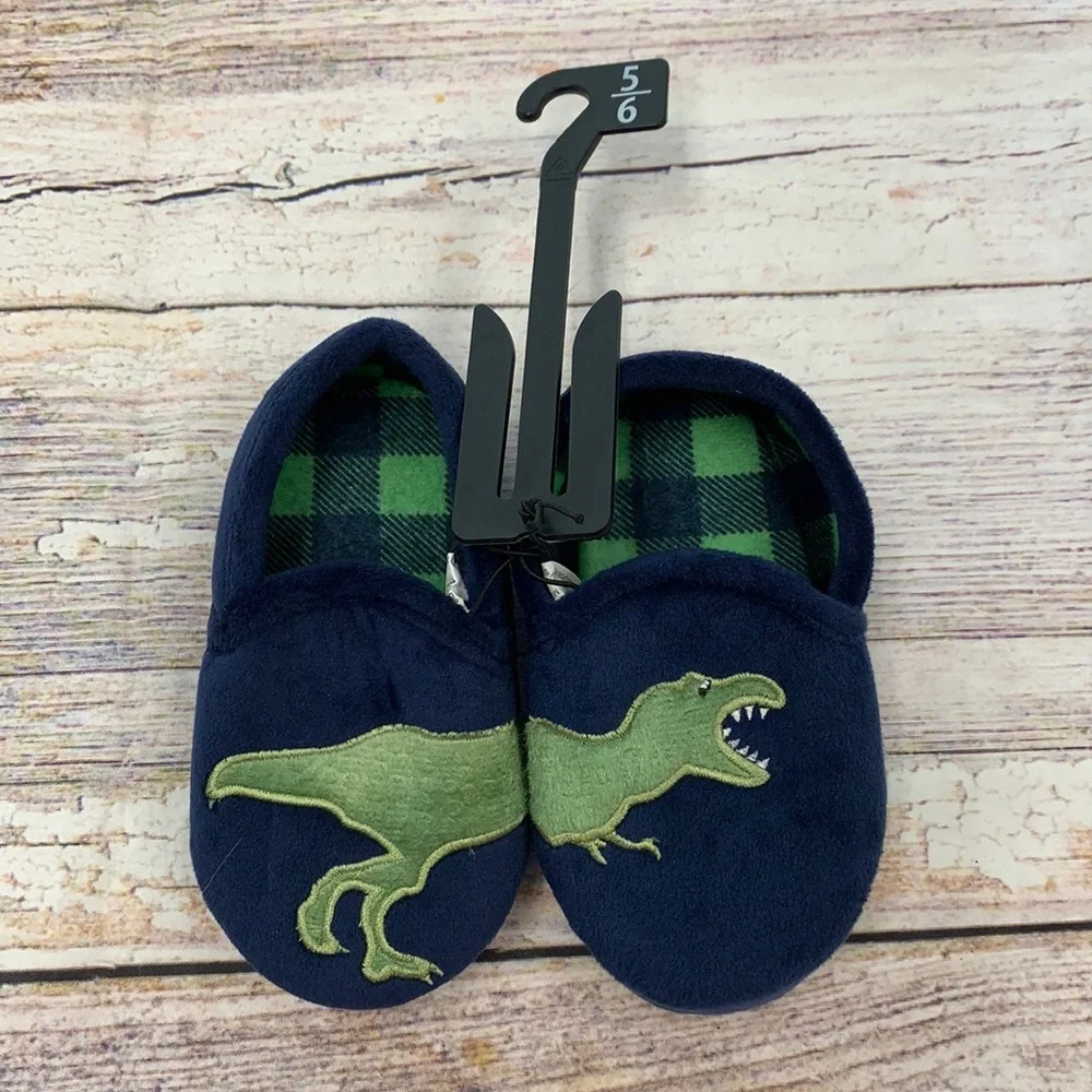 Wonder Nation • Boy’s Dino Slippers • Size 5/6 • NWT!